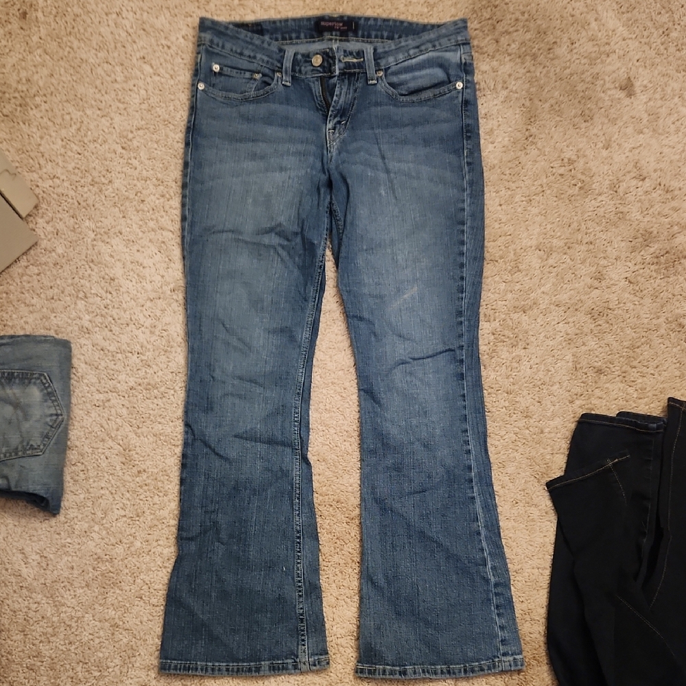 Levi's Women's Flare Jeans in Denim Blue